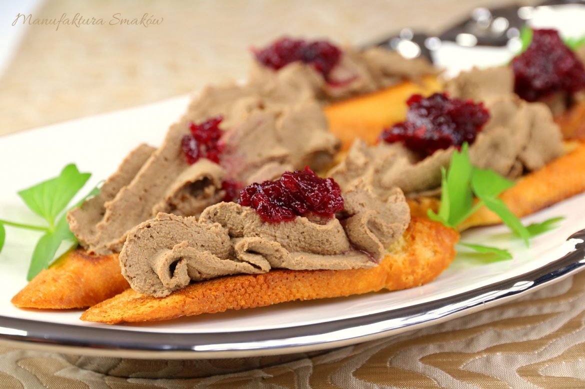 Pasztet drobiowy na grzance