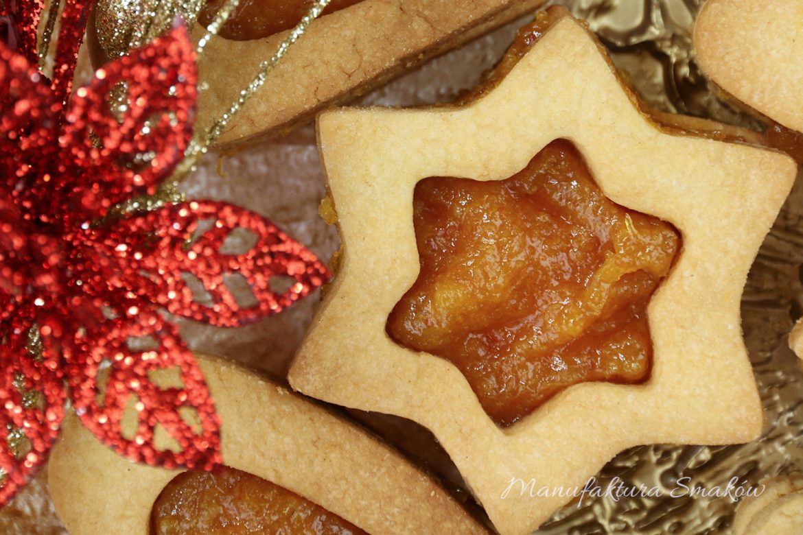 Kruche ciasteczka z konfiturą pomarańczową