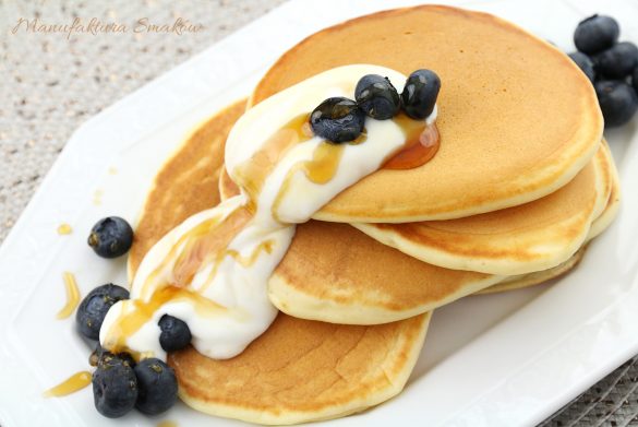 Puszyste placuszki jogurtowe