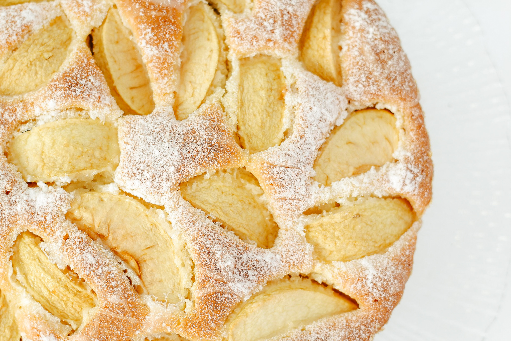 KLASYCZNY PLACEK Z JABŁKAMI